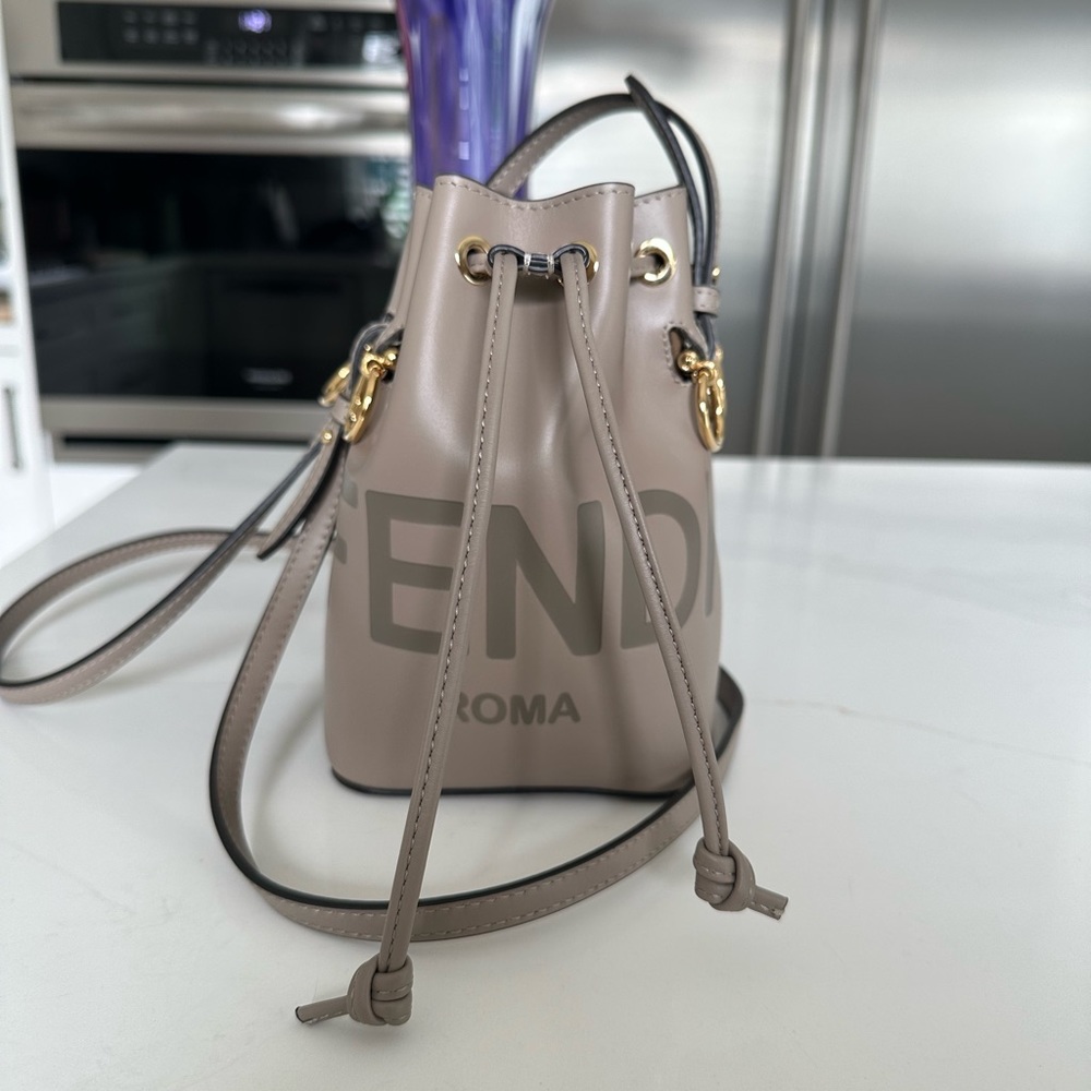 💗SOLD💗Authentic Fendi mini Mon Tresor bucket bag